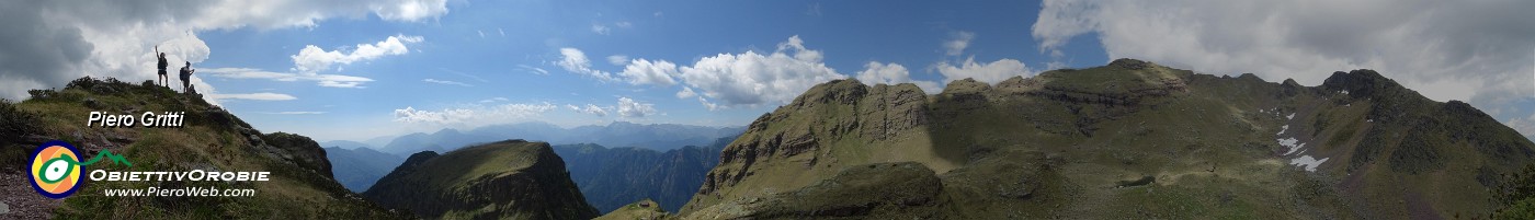 89 In vetta al Pizzo maggiore (2167 m).jpg